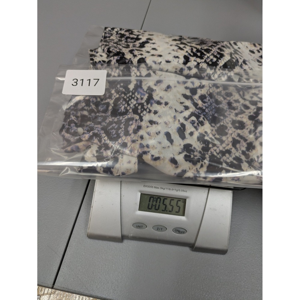 Animal Print Blouse Women's Medium‎ Coquette Office Casual Workwear - Picture 7 of 7